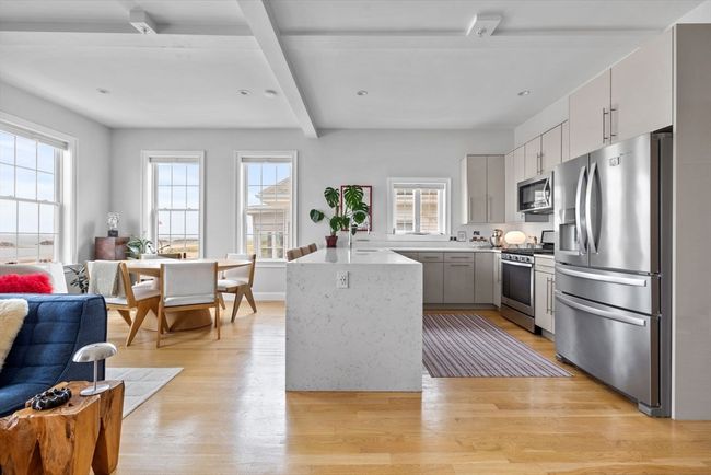 APT-4 - 148 Winthrop Shore Dr, Condo with 2 bedrooms, 2 bathrooms and 1 parking in Winthrop MA | Image 8