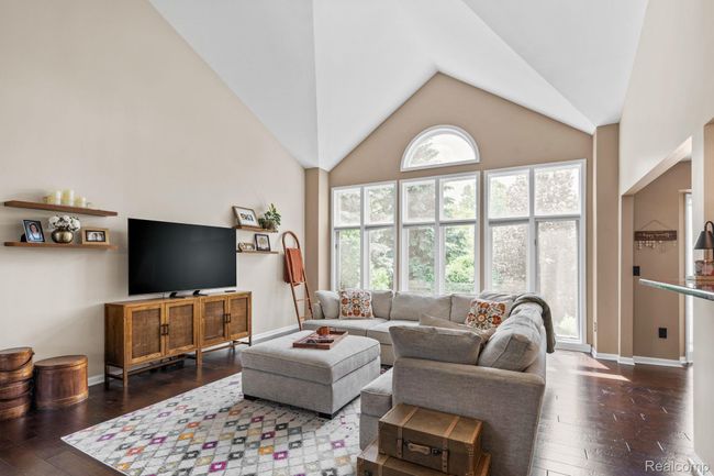 10-web-or-mls-4096 Villager Dr-10.jpg | Image 8