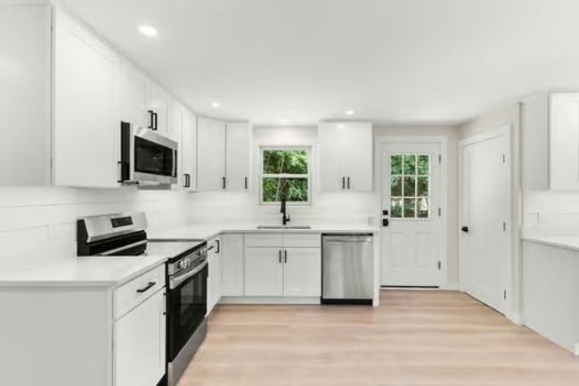 7 Edward St, House other with 3 bedrooms, 1 bathrooms and 4 parking in Canton MA | Image 6