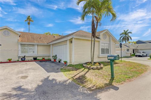 10125 Sw 139th Pl, Miami, FL, 33186-6840 | Card Image