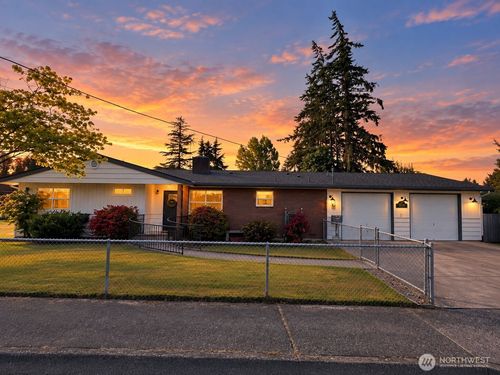 2716 5th St, Everett, WA, 98201-1111 | Card Image
