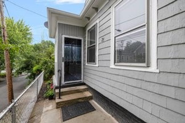 25 Tecumseh St, House other with 3 bedrooms, 2 bathrooms and null parking in Providence RI | Image 35