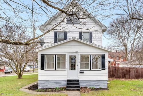 70 S Glenellen Ave, Youngstown, OH, 44509-2705 | Card Image