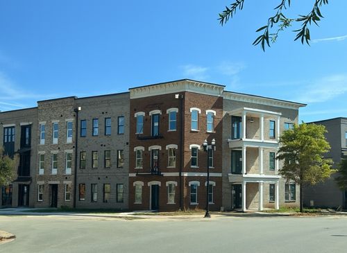 203-3171 Setting Sun Dr, Thompsons Station, TN, 37179 | Card Image