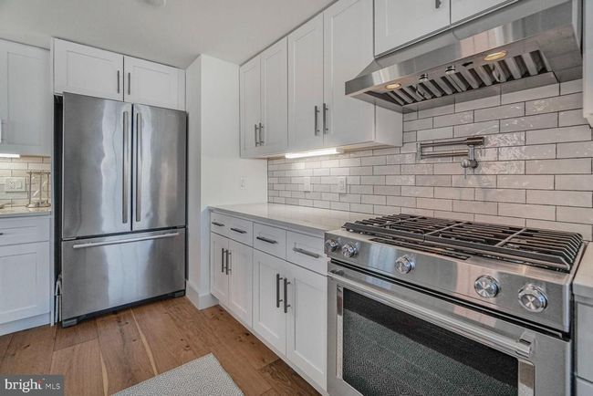 202 - 312 S Washington St, Condo with 3 bedrooms, 3 bathrooms and null parking in ALEXANDRIA VA | Image 7
