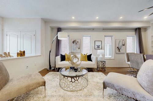 2020 Magee Crt, Oshawa, ON, L1K0W7 | Card Image