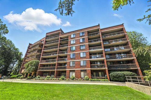 apt-ph9-1374 Midland Ave, Yonkers, NY, 10708-6852 | Card Image