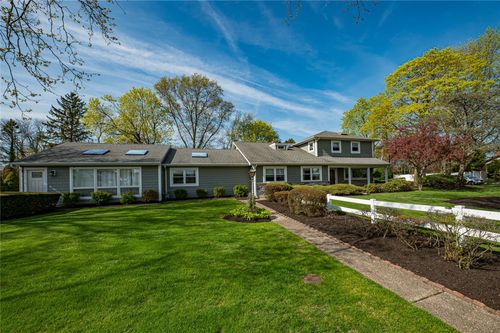 31 Burr Rd, East Northport, NY, 11731-5331 | Card Image