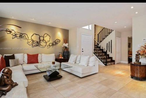 329-2991 Lakewood Ln, Hollywood, FL, 33021-2640 | Card Image