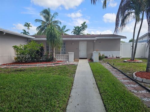 9431-9431 Nw 23rd St, Pembroke Pines, FL, 33024-3119 | Card Image