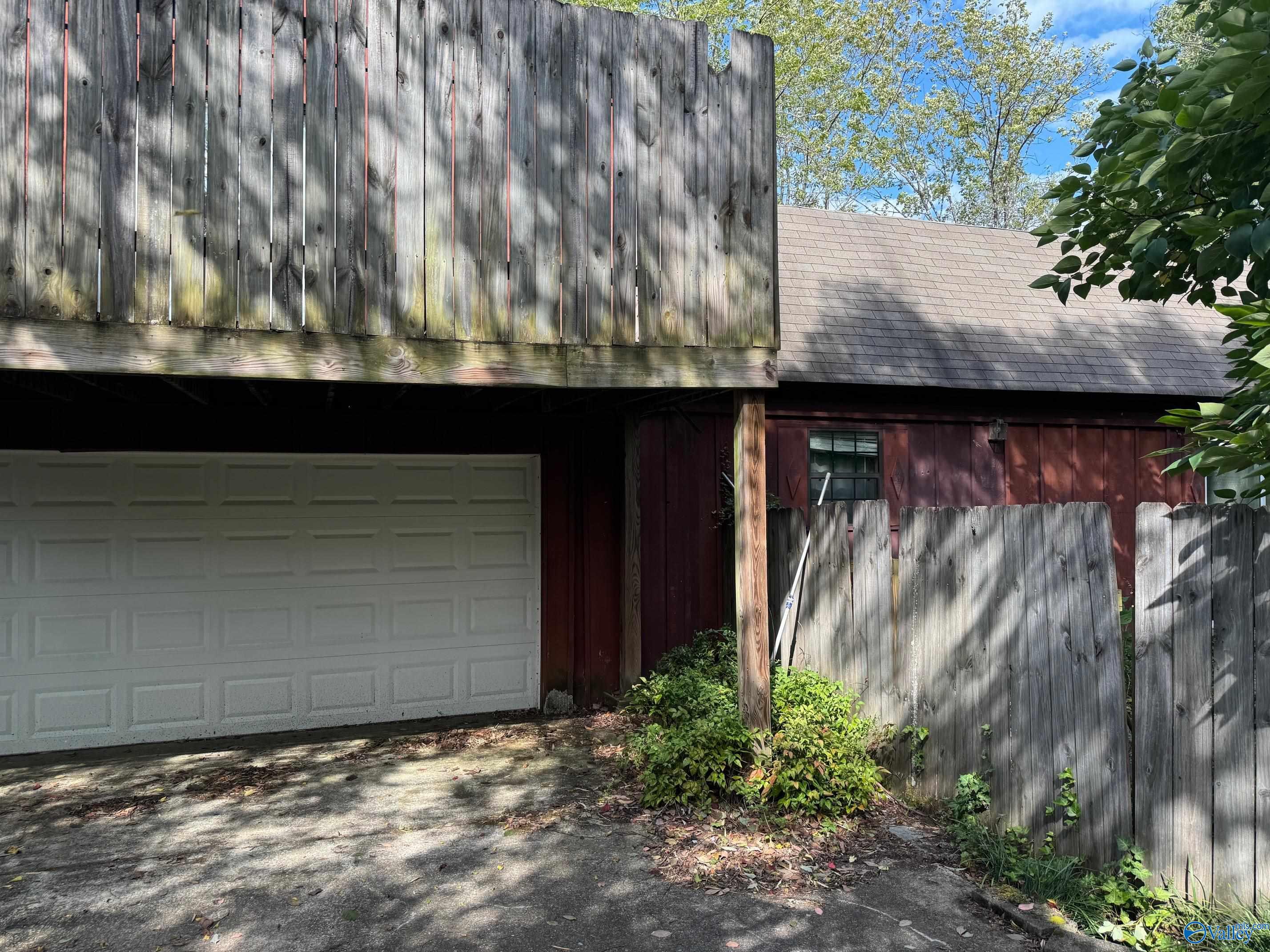 Rutledge Dr, Huntsville, AL 35816