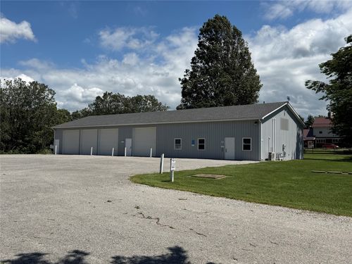 3419 Shannon Rd, Erie, PA, 16510-2933 | Card Image