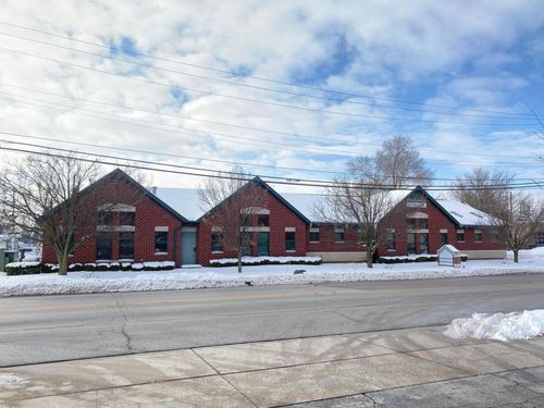 808 - 810 E Lincolnway, Valparaiso, IN, 46383 | Card Image