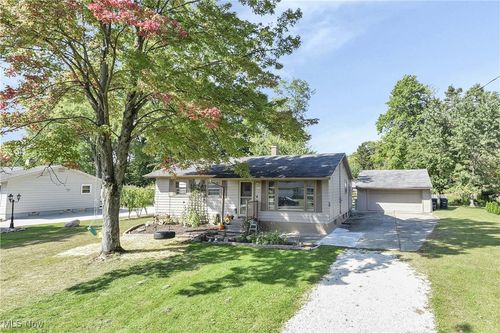 1454 Diana Dr, Brunswick, OH, 44212-3511 | Card Image