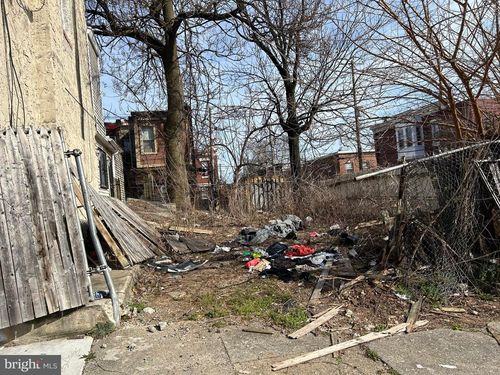 3101 N Hutchinson St, Philadelphia, PA, 19133-1825 | Card Image