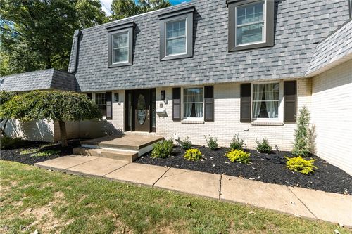 331 Verdant St, Canfield, OH, 44406-1134 | Card Image