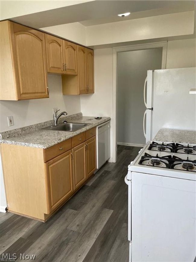 1 2027 Warrensville Center Road, Sold in South Euclid Zoocasa