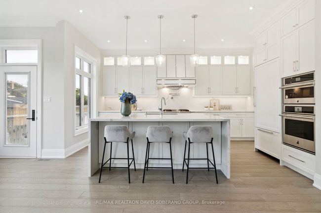 123 Anthony Rd, House other with 4 bedrooms, 5 bathrooms and 6 parking in North York ON | Image 4
