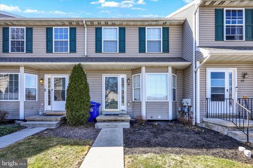 58 Horseshoe Dr, DOUGLASSVILLE, PA, 19518-9225 | Card Image