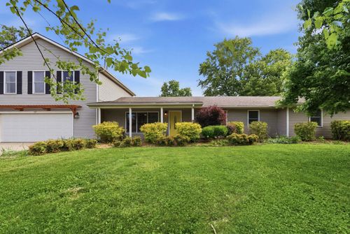 3028 Arrowhead Dr, Lexington, KY, 40503-2700 | Card Image