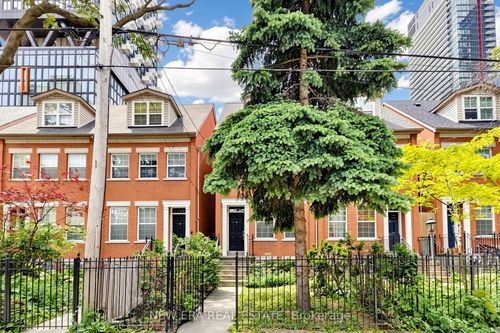 238 George St, Toronto, ON, M5A2N1 | Card Image