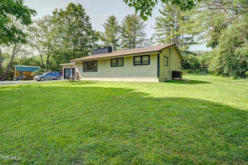 1236 Banner Elk Hwy, Banner Elk, NC, 28604-9560 | Card Image