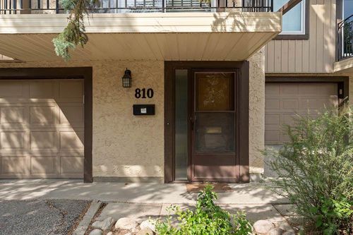 810-3130 66 Ave Sw, Calgary, AB, T3E5K8 | Card Image