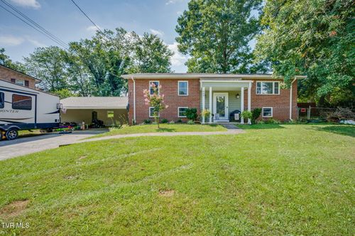 808 Liberty Dr, Kingsport, TN, 37663-3683 | Card Image