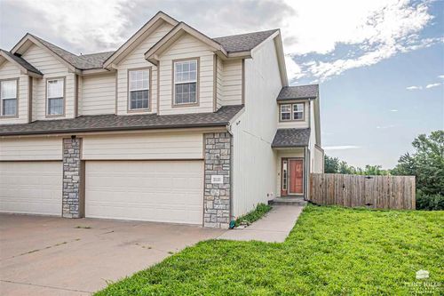 2121 Brooke Bnd, Junction City, KS, 66441-1415 | Card Image