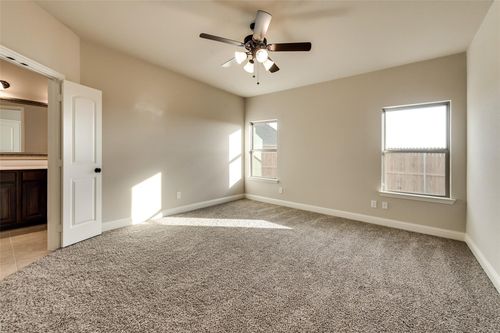 619 Beechwood Dr, Greenville, TX, 75402-8111 | Card Image