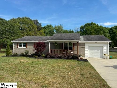 606 E Darby Road, Taylors, SC, 29687 | Card Image