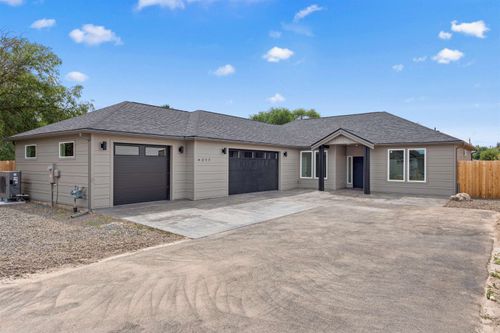 4217 N Locust Rd, Spokane, WA, 99206-4449 | Card Image