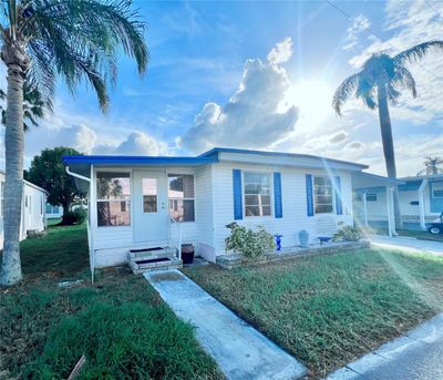 116 - 18675 Us Highway 19 N, House other with 2 bedrooms, 2 bathrooms and null parking in CLEARWATER FL | Image 2