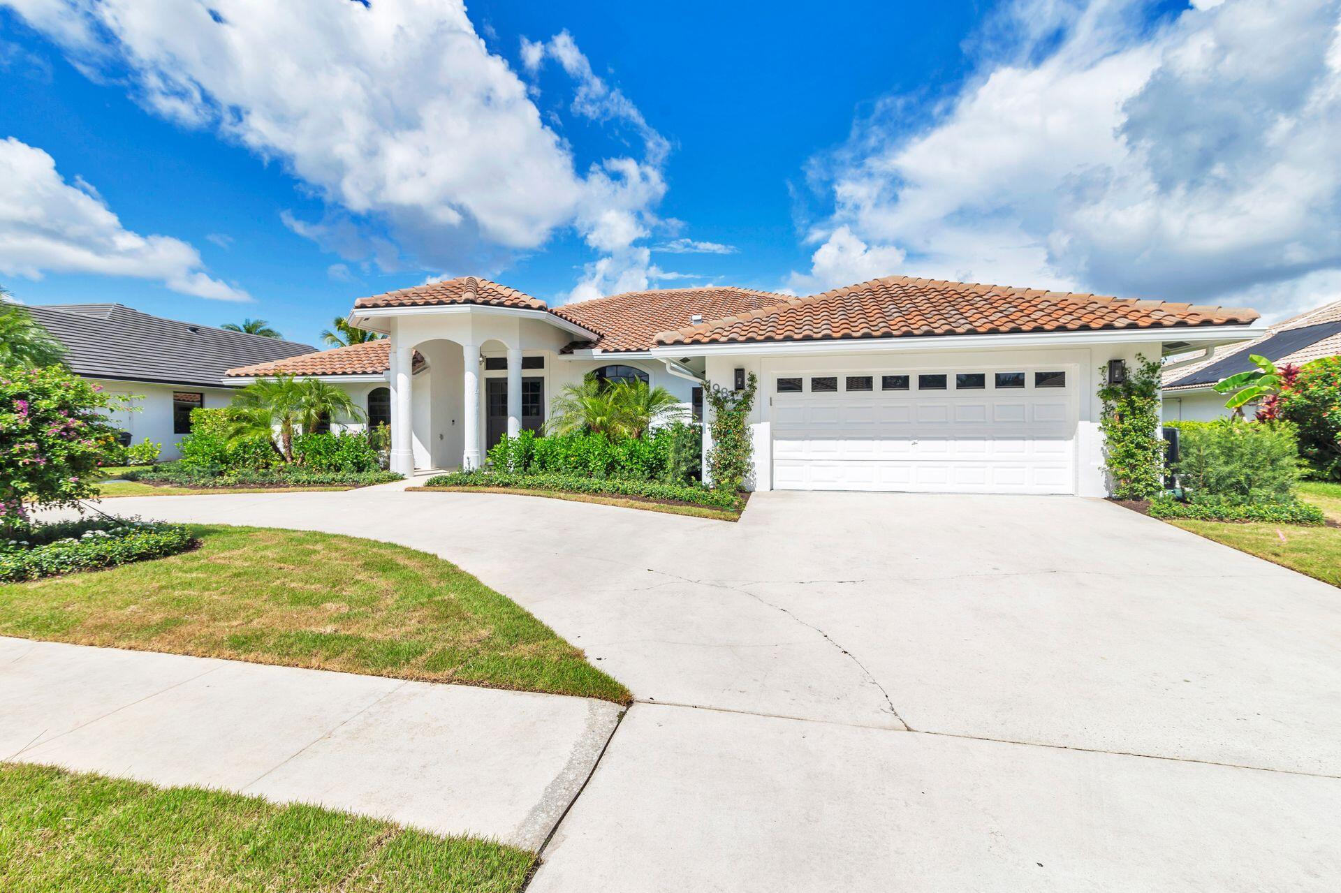 Club Dr, Wellington, FL 33414