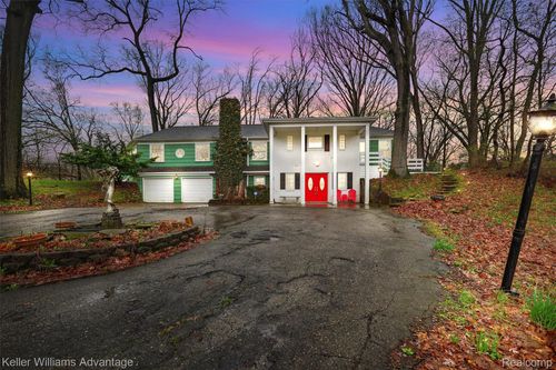 6103 Park Lake Road, Meridian Charter Township, MI, 48823 | Card Image