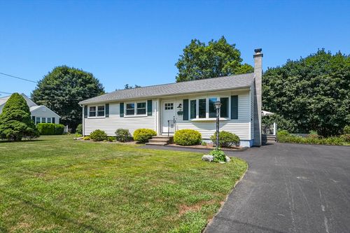18 Wayne Ave, Oxford, MA, 01540-2425 | Card Image