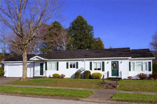 76 1st Ave, Greenville, PA, 16125-1874 | Card Image