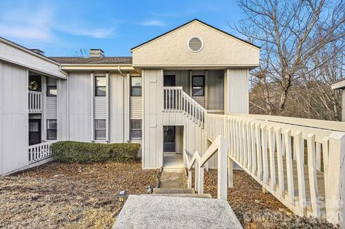 1605 Abbey Cir, Asheville, NC, 28805-3414 | Card Image
