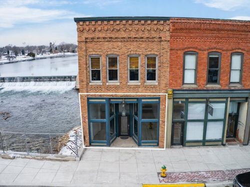 89 E Bremer Ave, Waverly, IA, 50677-3317 | Card Image