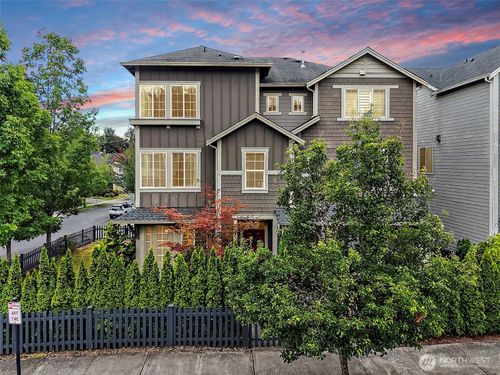 37721 Se Fury St, Snoqualmie, WA, 98065-9592 | Card Image