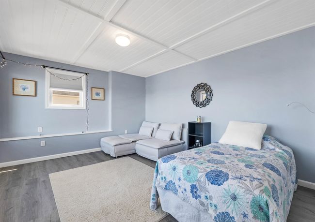 60 S Shore Rd, House other with 2 bedrooms, 2 bathrooms and null parking in New Durham NH | Image 8