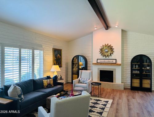 375-4800 N 68th St, Scottsdale, AZ, 85251-1102 | Card Image