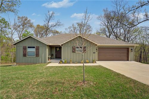 41 Shetland Dr, Bella Vista, AR, 72715-3805 | Card Image