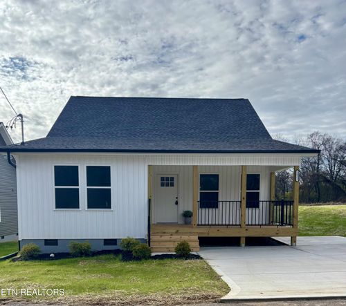 1023 Claude Rd, Knoxville, TN, 37914 | Card Image