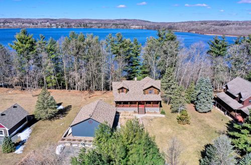 871 207th St, Dresser, WI, 54009-4458 | Card Image