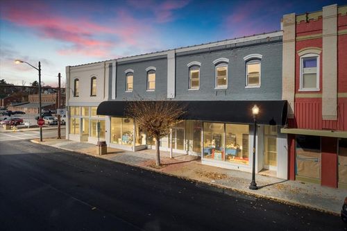 84 W Main St, Pulaski, VA, 24301-5146 | Card Image