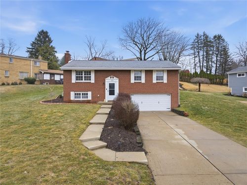103 Treeview Dr, Coraopolis, PA, 15108-9331 | Card Image