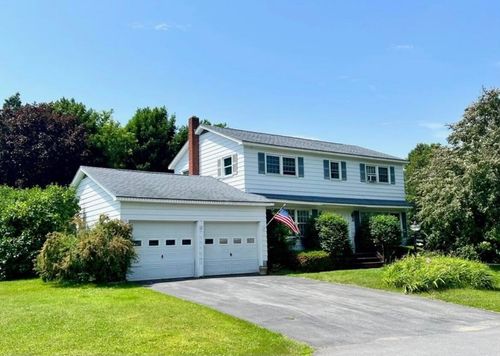 3 Edgewater Dr, Rouses Point, NY, 12979-1611 | Card Image