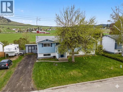 2001 Gallagher Rd, Kelowna, BC, V1P1G8 | Card Image