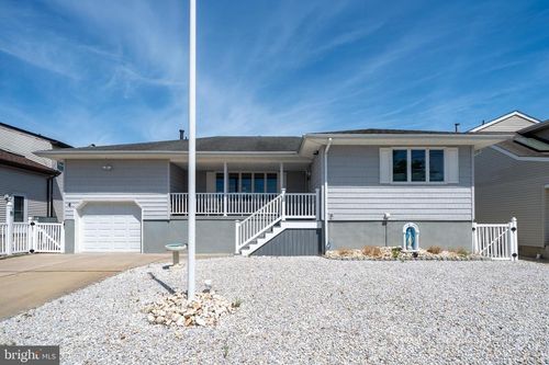 4 Clearwater Way, TOMS RIVER, NJ, 08753-2011 | Card Image